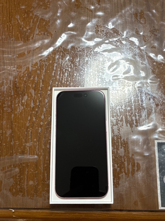 iPhone iPhone 15 128GB docomo（スマホ）の商品画像 - 査定依頼日：2026年10月11日 - 最高査定価格：65,000円