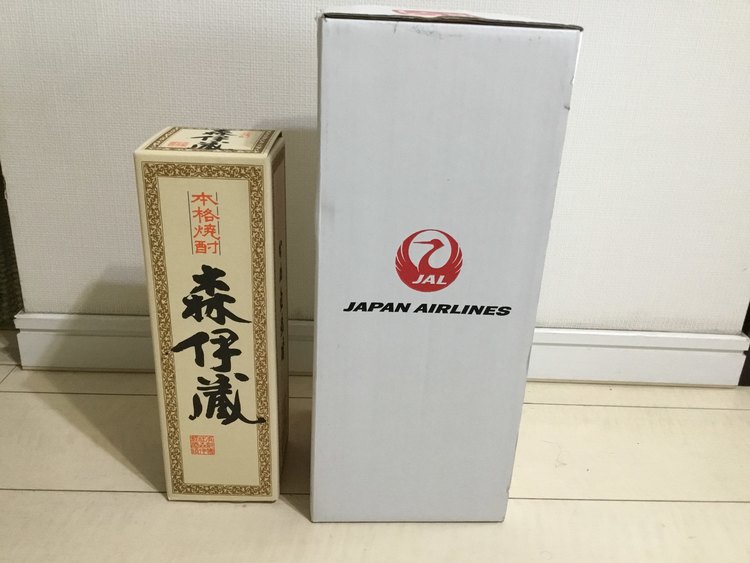 森伊蔵　720ml JAL限定品（お酒）の商品画像 - 査定依頼日：2022年9月2日 - 最高査定価格：11,000円
