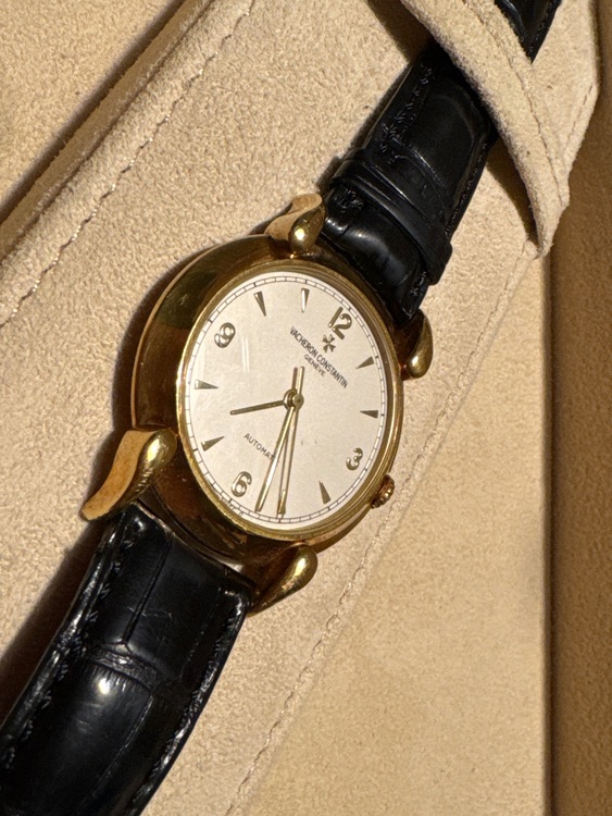 ヴァシュロン コンスタンタン その他 48001/000J-3（高級時計）の商品画像 - 査定依頼日：2025年6月28日 - 最高査定価格：950,000円