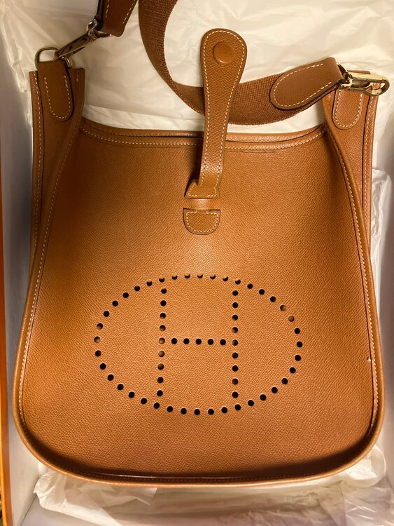 エルメス エブリン （ブランドバッグ）の商品画像 - 査定依頼日：2025年1月6日 - 最高査定価格：400,000円