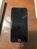iPhone iPhone SE (第 3 世代) 64GB docomo（スマホ）の商品画像 - 査定依頼日：2026年8月11日 - 最高査定価格：18,000円