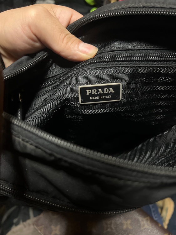 プラダ  （ブランドバッグ）の商品画像 - 査定依頼日：2026年1月18日 - 最高査定価格：33,000円