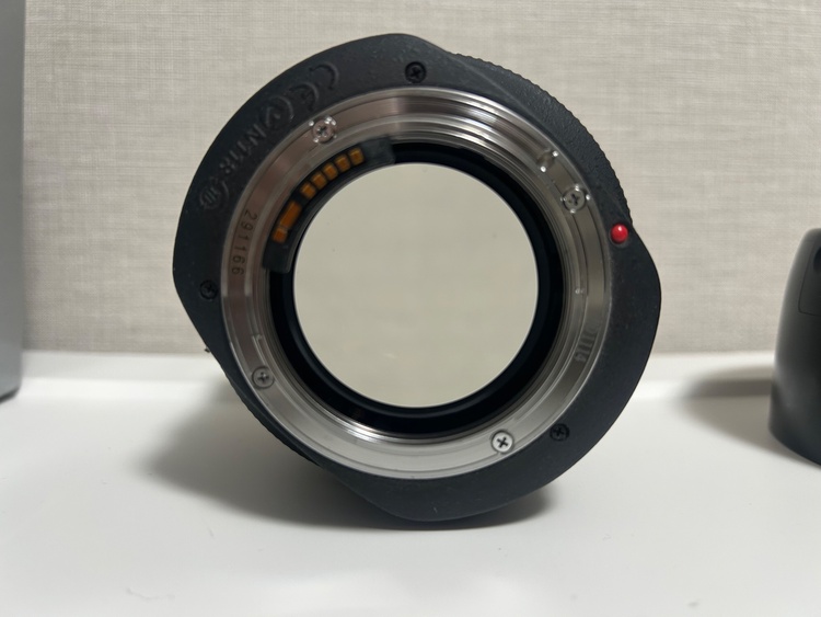 Canon EF 85mm f/1.2 L II USM（フード・元箱付）（カメラ）の商品画像 - 査定依頼日：2026年4月5日 - 最高査定価格：78,000円