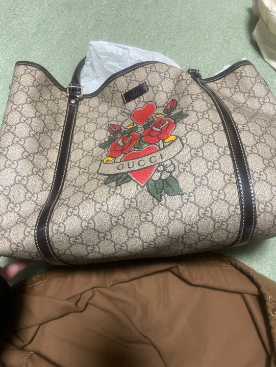 トートバッグ（ブランドバッグ）の商品画像 - 査定依頼日：2025年6月10日 - 最高査定価格：30,000円