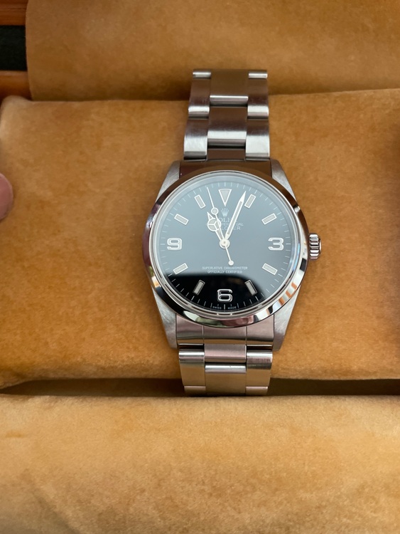 ロレックス エクスプローラー 1427（高級時計）の商品画像 - 査定依頼日：2025年11月22日 - 最高査定価格：900,000円