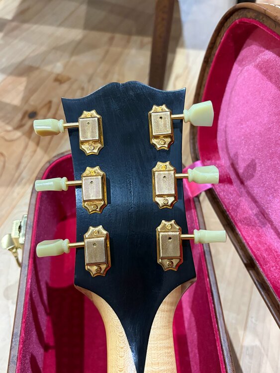 Gibson 1957 SJ-200 AN 2024年製（ピアノ・楽器・PA機材）の商品画像 - 査定依頼日：2026年4月22日 - 最高査定価格：200,000円