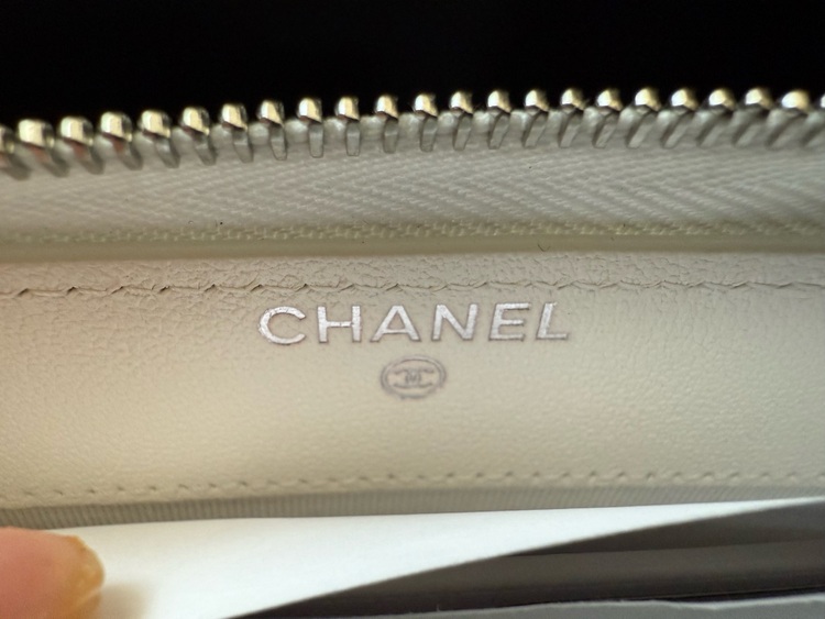 ラムスキン長財布（ブランド財布・小物）の商品画像 - 査定依頼日：2025年6月30日 - 最高査定価格：80,000円