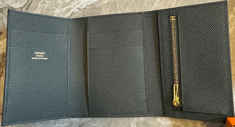 HERMES ベアンコンビネ 3つ折り（ブランド財布・小物）の商品画像 - 査定依頼日：2025年9月10日 - 最高査定価格：100,000円