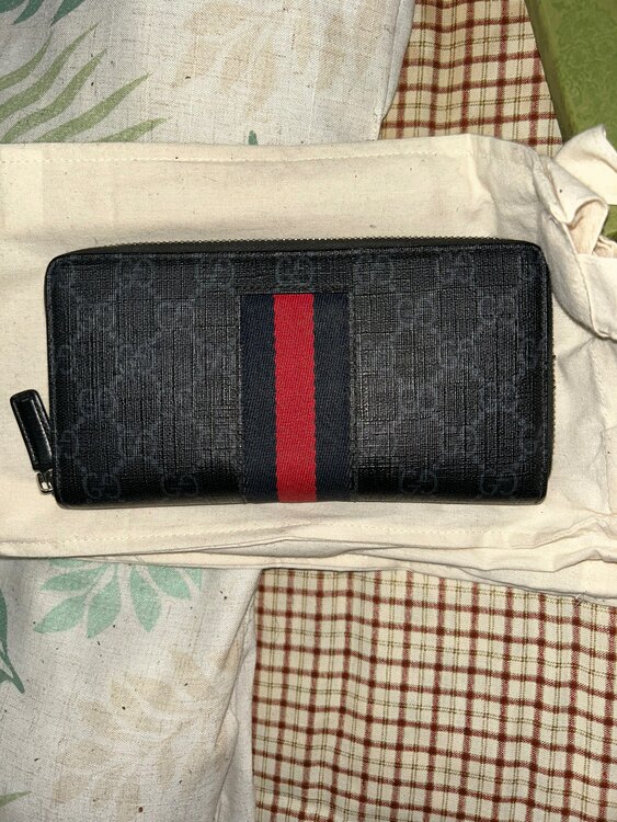 長財布ラウンドファスナー メンズ ブランド GUCCI GGスプリーム ジップア（ブランド財布・小物）の商品画像 - 査定依頼日：2025年1月11日 - 最高査定価格：10,000円