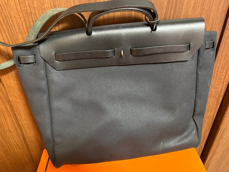 エルメス エールバッグ （ブランドバッグ）の商品画像 - 査定依頼日：2026年1月5日 - 最高査定価格：100,000円