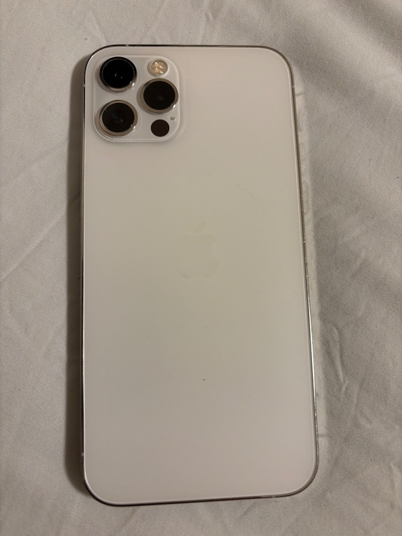 iPhone 12 Pro 128GB Softbank（スマホ）の商品画像 - 査定依頼日：2026年3月23日 - 最高査定価格：100,000円