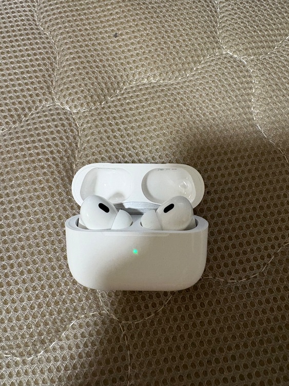 AirPods Pro2（オーディオ・スピーカー）の商品画像 - 査定依頼日：2026年9月18日 - 最高査定価格：6,510円