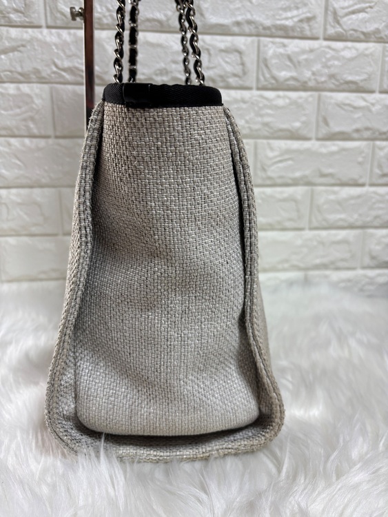 シャネル ココマーク ドーヴィル キャンバス ショルダーバッグ ホワイト（ブランドバッグ）の商品画像 - 査定依頼日：2025年11月15日