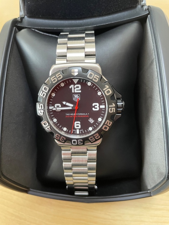 タグホイヤー フォーミュラ WAH111（高級時計）の商品画像 - 査定依頼日：2026年2月22日 - 最高査定価格：75,000円
