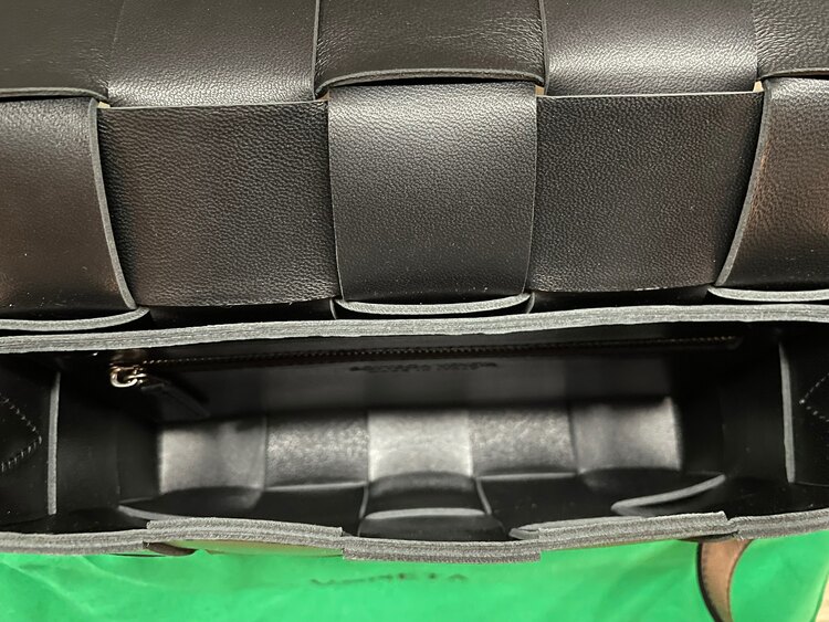 ボッテガ・ヴェネタ  （ブランドバッグ）の商品画像 - 査定依頼日：2025年3月3日 - 最高査定価格：200,000円