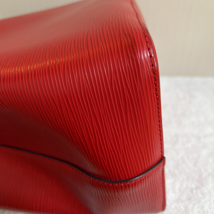 エピノエ（ブランドバッグ）の商品画像 - 査定依頼日：2025年2月3日 - 最高査定価格：100,000円