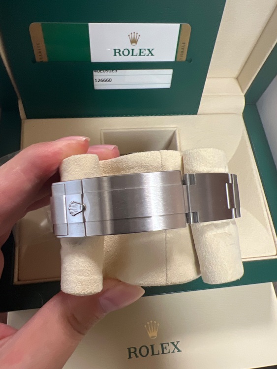 ロレックス シードゥエラー 12666（高級時計）の商品画像 - 査定依頼日：2025年7月22日 - 最高査定価格：1,750,000円