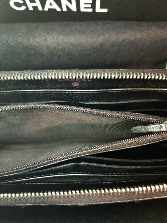 マトラッセキャビアスキン長財布（古着・ファッション）の商品画像 - 査定依頼日：2025年10月6日 - 最高査定価格：18,000円