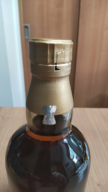 ウイスキー サントリー山崎 （お酒）の商品画像 - 査定依頼日：2026年2月21日 - 最高査定価格：27,300円