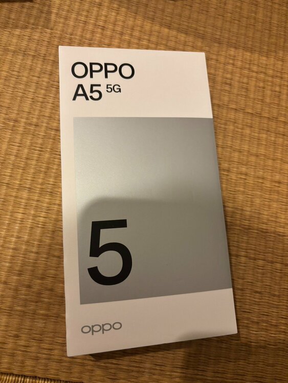 OPPOスマホ　ホワイト（スマホ）の商品画像 - 査定依頼日：2026年5月20日 - 最高査定価格：9,000円