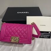 CHANELボーイシャネル マトラッセフューシャピンク/マゼンタ キャビアスキン