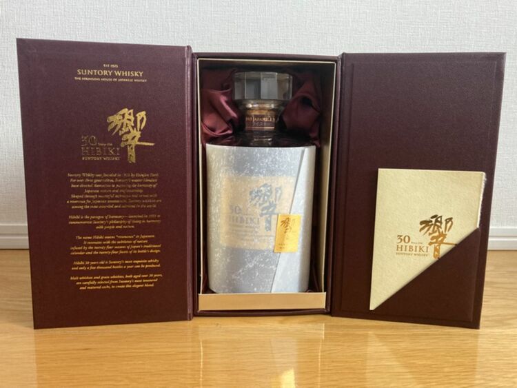 サントリー響30年（お酒）の商品画像 - 査定依頼日：2025年9月25日 - 最高査定価格：500,000円