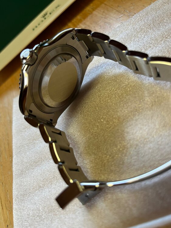 ロレックス ヨットマスター 12662（高級時計）の商品画像 - 査定依頼日：2025年5月2日 - 最高査定価格：1,760,000円