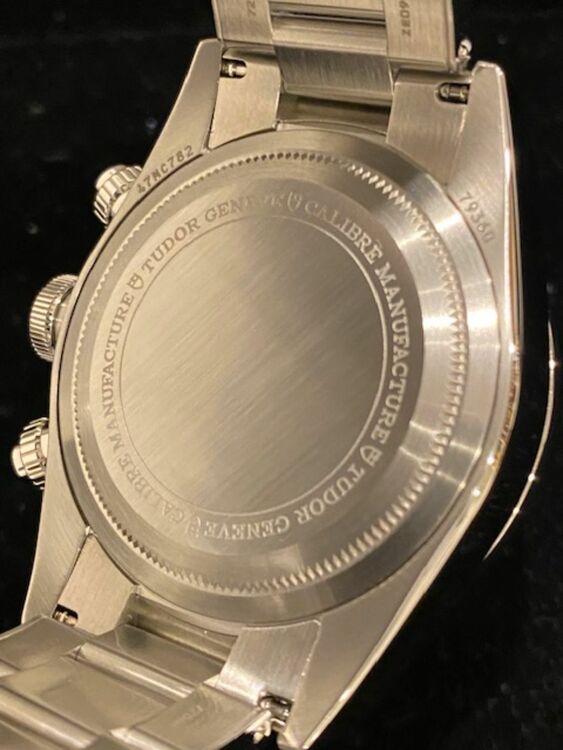 black bay chrono（高級時計）の商品画像 - 査定依頼日：2025年10月6日 - 最高査定価格：480,000円