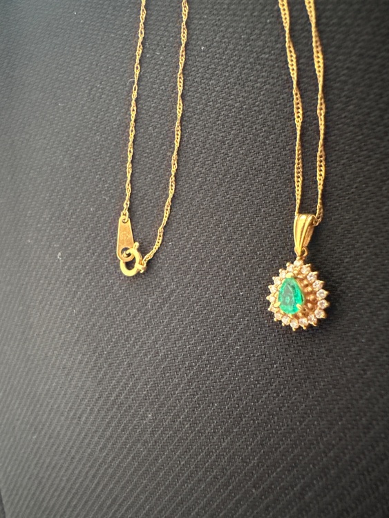 ネックレス（宝石）の商品画像 - 査定依頼日：2026年1月21日 - 最高査定価格：300,000円