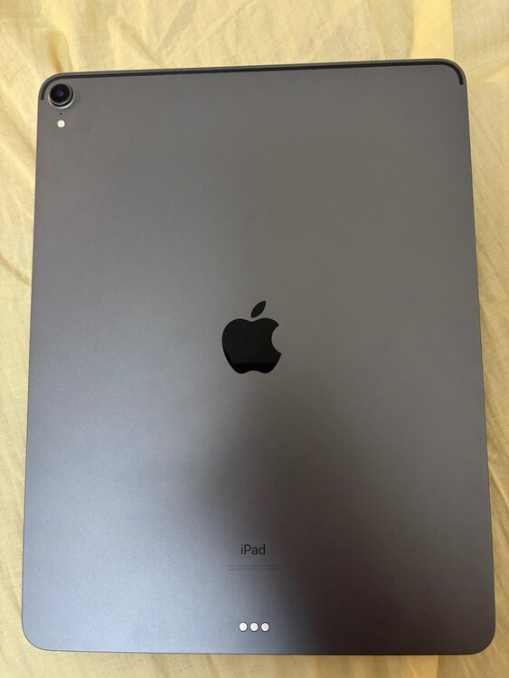 MTFL2J/A iPad Pro 12.9inch 256GB（PC・タブレット）の商品画像 - 査定依頼日：2025年4月25日 - 最高査定価格：45,000円