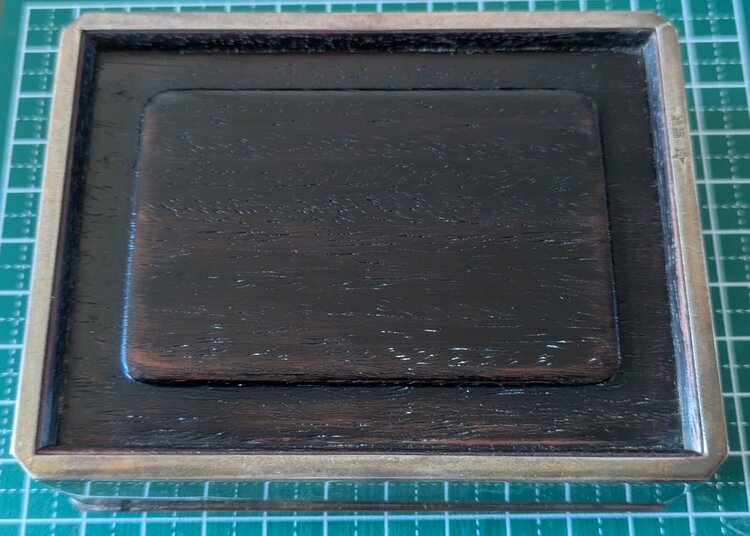 天香楼 銀製 煙草箱 彫金 蘭図 銀製刻有 176.5ｇ　田中貴金属☆Sあり （金・貴金属）の商品画像 - 査定依頼日：2026年1月24日 - 最高査定価格：100,000円