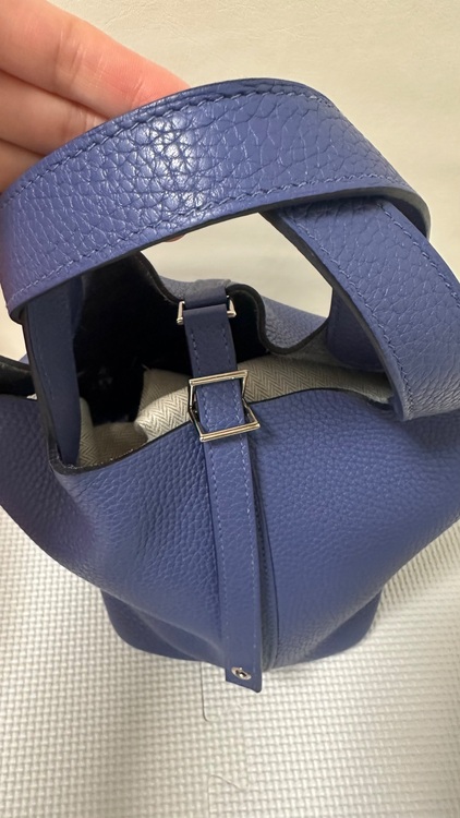 ピコタンロック18（ブランドバッグ）の商品画像 - 査定依頼日：2025年10月5日 - 最高査定価格：380,000円