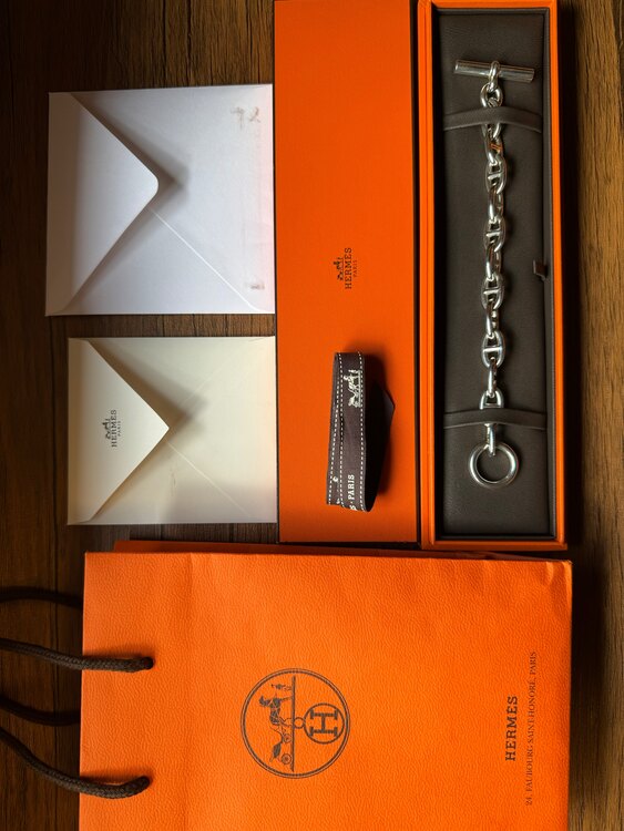 エルメス　シェーヌダンクルGM 12コマ（金・貴金属）の商品画像 - 査定依頼日：2025年2月2日 - 最高査定価格：220,000円