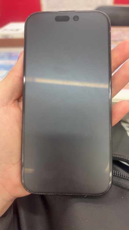 iPhone iPhone 15 Pro 128GB au（スマホ）の商品画像 - 査定依頼日：2026年6月19日 - 最高査定価格：67,000円