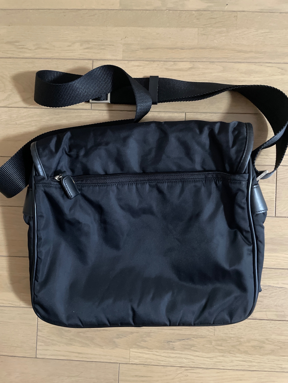 ショルダー（ブランドバッグ）の商品画像 - 査定依頼日：2025年11月23日 - 最高査定価格：20,000円