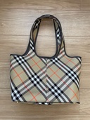 BURBERRY バッグ（ブランドバッグ）の商品画像 - 査定依頼日：2025年12月7日 - 最高査定価格：22,000円