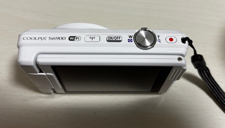 COOLPIX（カメラ）の商品画像 - 査定依頼日：2026年9月17日 - 最高査定価格：30,000円