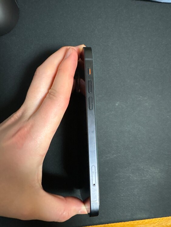 iPhone 12 64GB Softbank（スマホ）の商品画像 - 査定依頼日：2025年2月10日 - 最高査定価格：30,000円