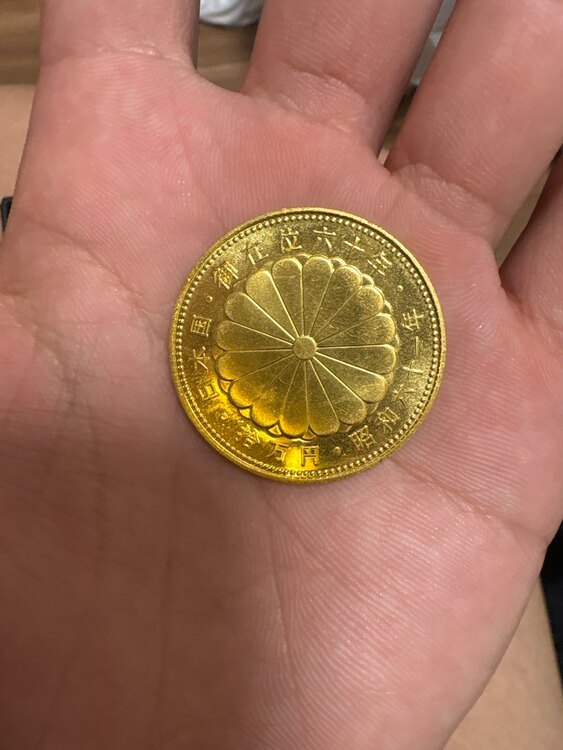 10万円金貨（金・貴金属）の商品画像 - 査定依頼日：2025年5月25日 - 最高査定価格：180,000円