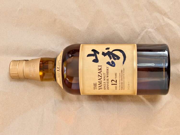 山崎12年（お酒）の商品画像 - 査定依頼日：2025年1月28日 - 最高査定価格：17,000円