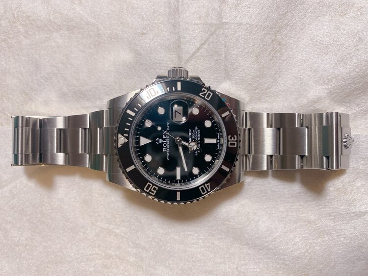 サブマリーナーデイト　126610LN（高級時計）の商品画像 - 査定依頼日：2025年1月17日 - 最高査定価格：1,900,000円