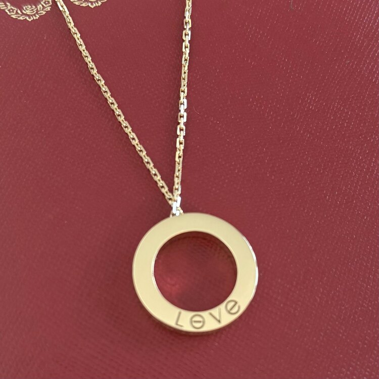 カルティエ ネックレス ダイヤモンド （金・貴金属）の商品画像 - 査定依頼日：2024年12月18日 - 最高査定価格：800,000円