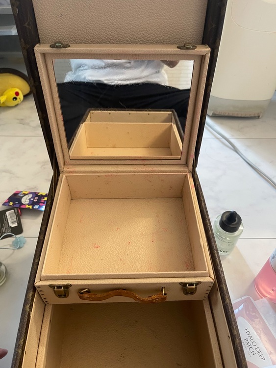 ボワットフラコン（古着・ファッション）の商品画像 - 査定依頼日：2025年9月30日 - 最高査定価格：100,000円