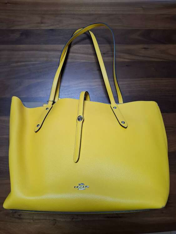 COACH（ブランドバッグ）の商品画像 - 査定依頼日：2025年5月7日 - 最高査定価格：3,000円