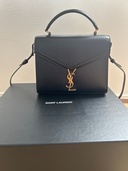 イブサンローラン  （ブランドバッグ）の商品画像 - 査定依頼日：2026年1月18日 - 最高査定価格：130,000円