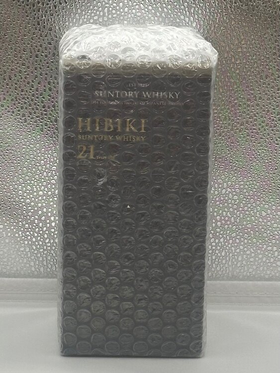 サントリー　響21年（お酒）の商品画像 - 査定依頼日：2025年1月15日 - 最高査定価格：70,000円