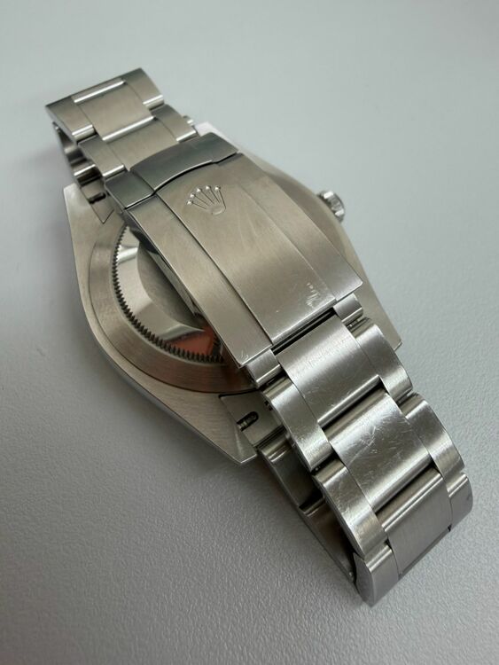 ロレックスオイスターパーペチュアル（高級時計）の商品画像 - 査定依頼日：2025年11月28日 - 最高査定価格：1,350,000円