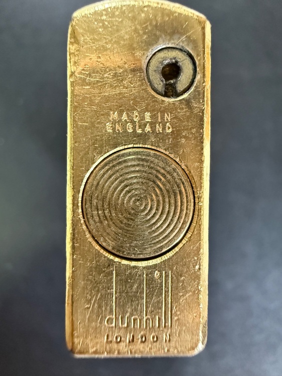 dunhillライター（喫煙具）の商品画像 - 査定依頼日：2025年9月7日 - 最高査定価格：3,000円