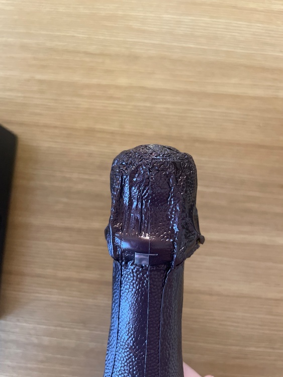 シャンパン ドン・ペリニヨン （お酒）の商品画像 - 査定依頼日：2025年12月9日 - 最高査定価格：30,000円