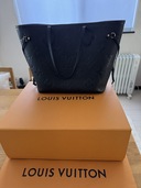 ルイヴィトン ネヴァーフル （ブランドバッグ）の商品画像 - 査定依頼日：2026年2月19日 - 最高査定価格：300,000円